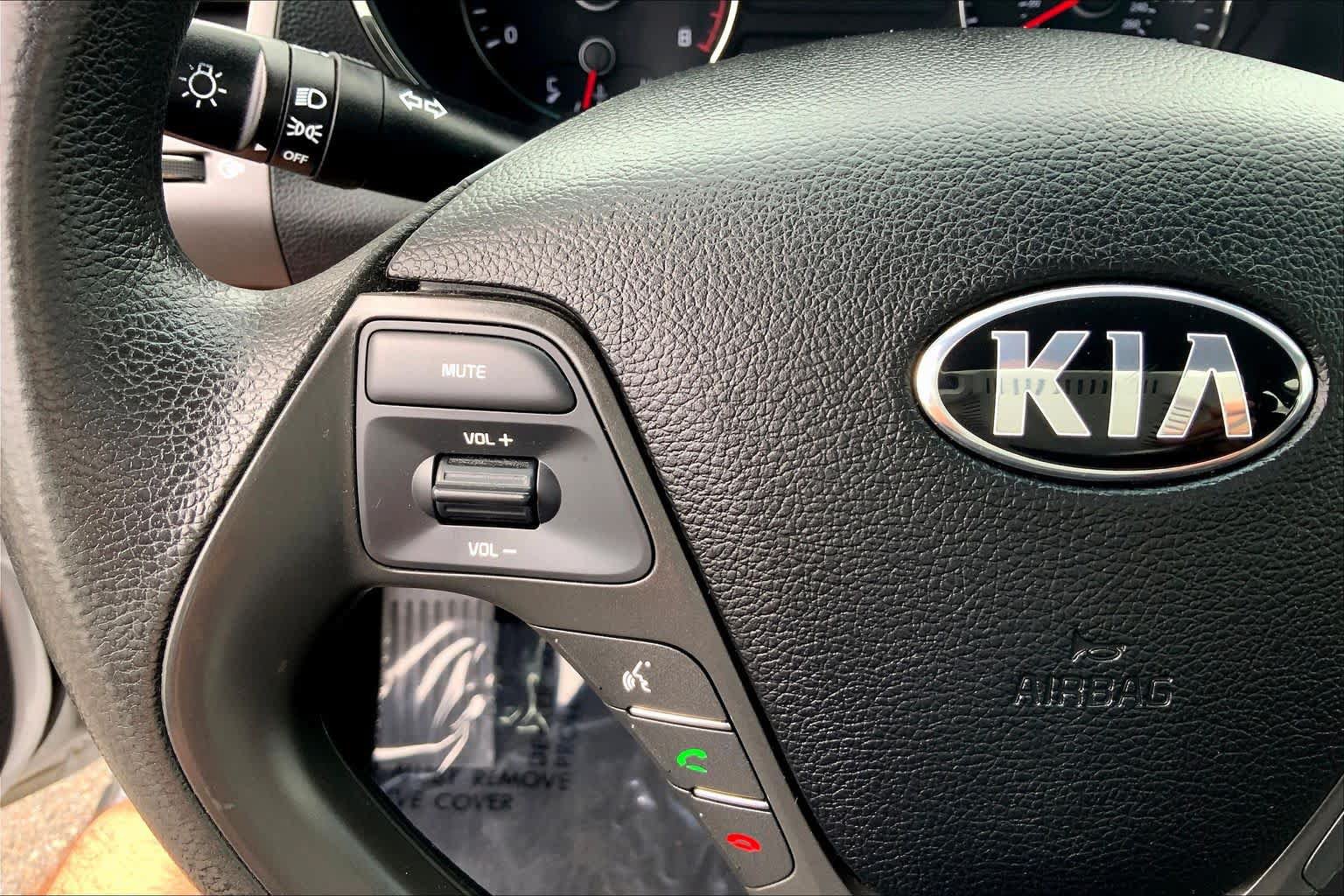 Used 2017 Kia Forte LX FWD image 24