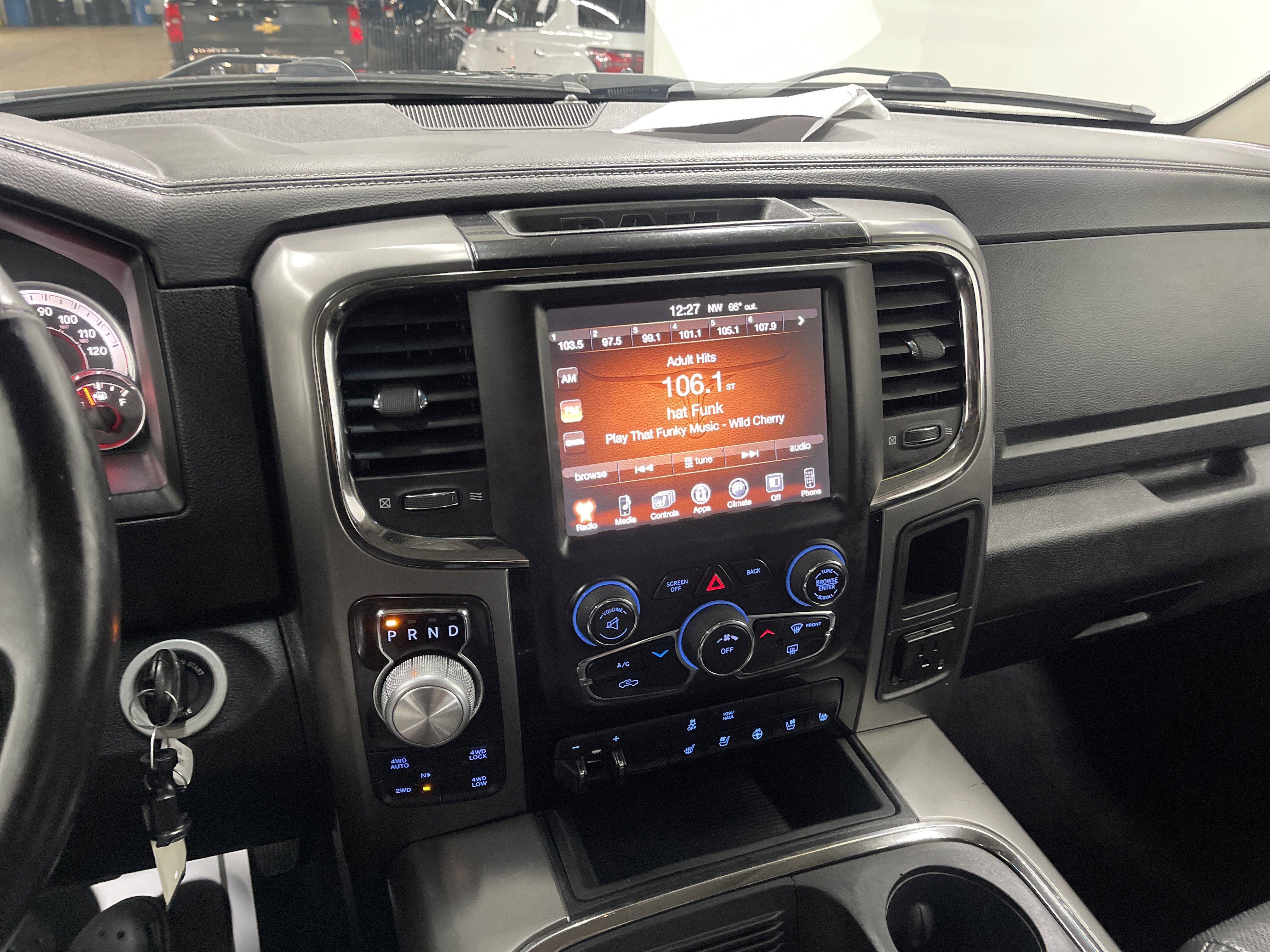 Used 2017 RAM 1500 Sport AWD/4WD image 30