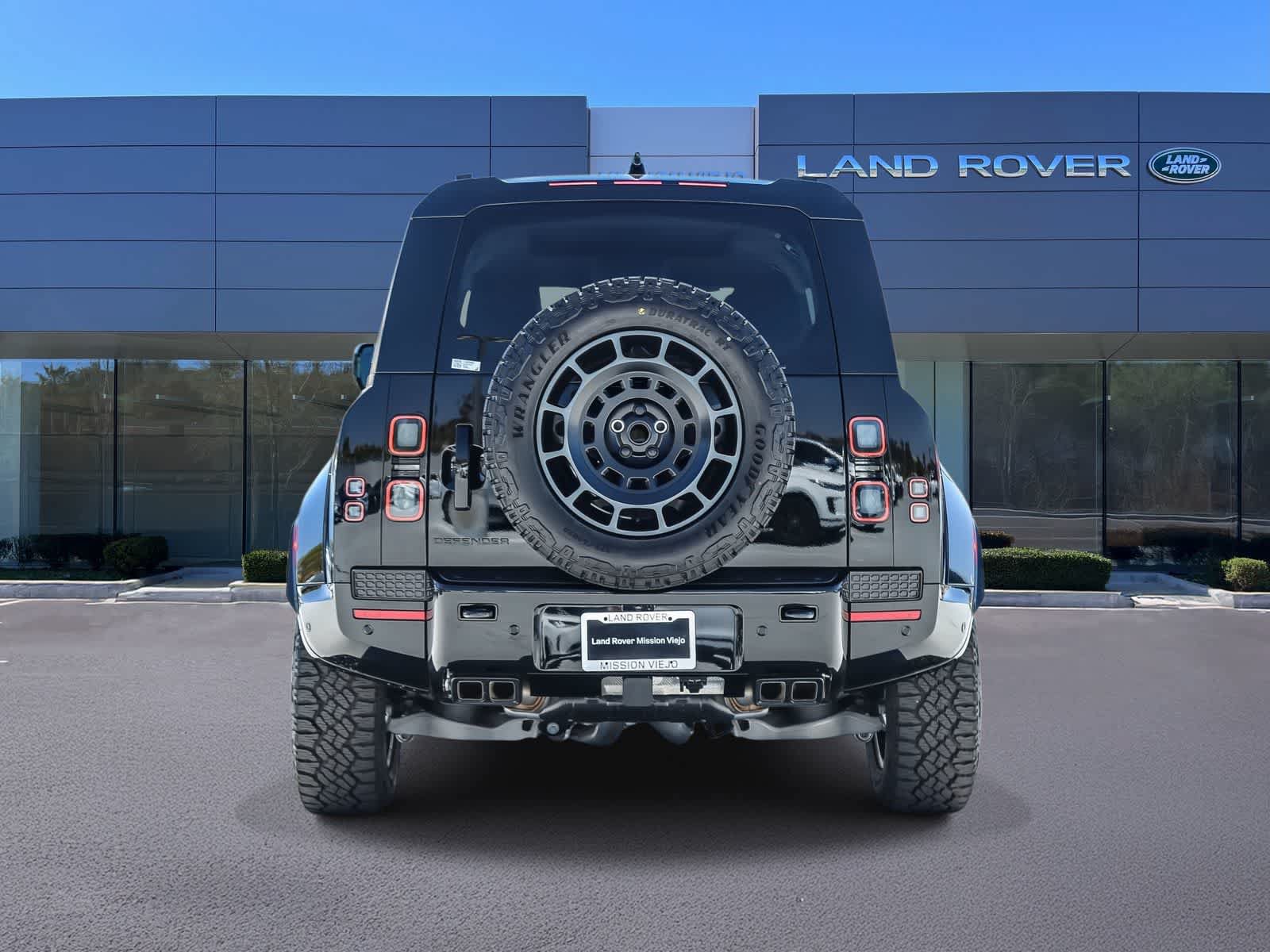 New 2026 Land Rover Defender 110 OCTA AWD/4WD image 5