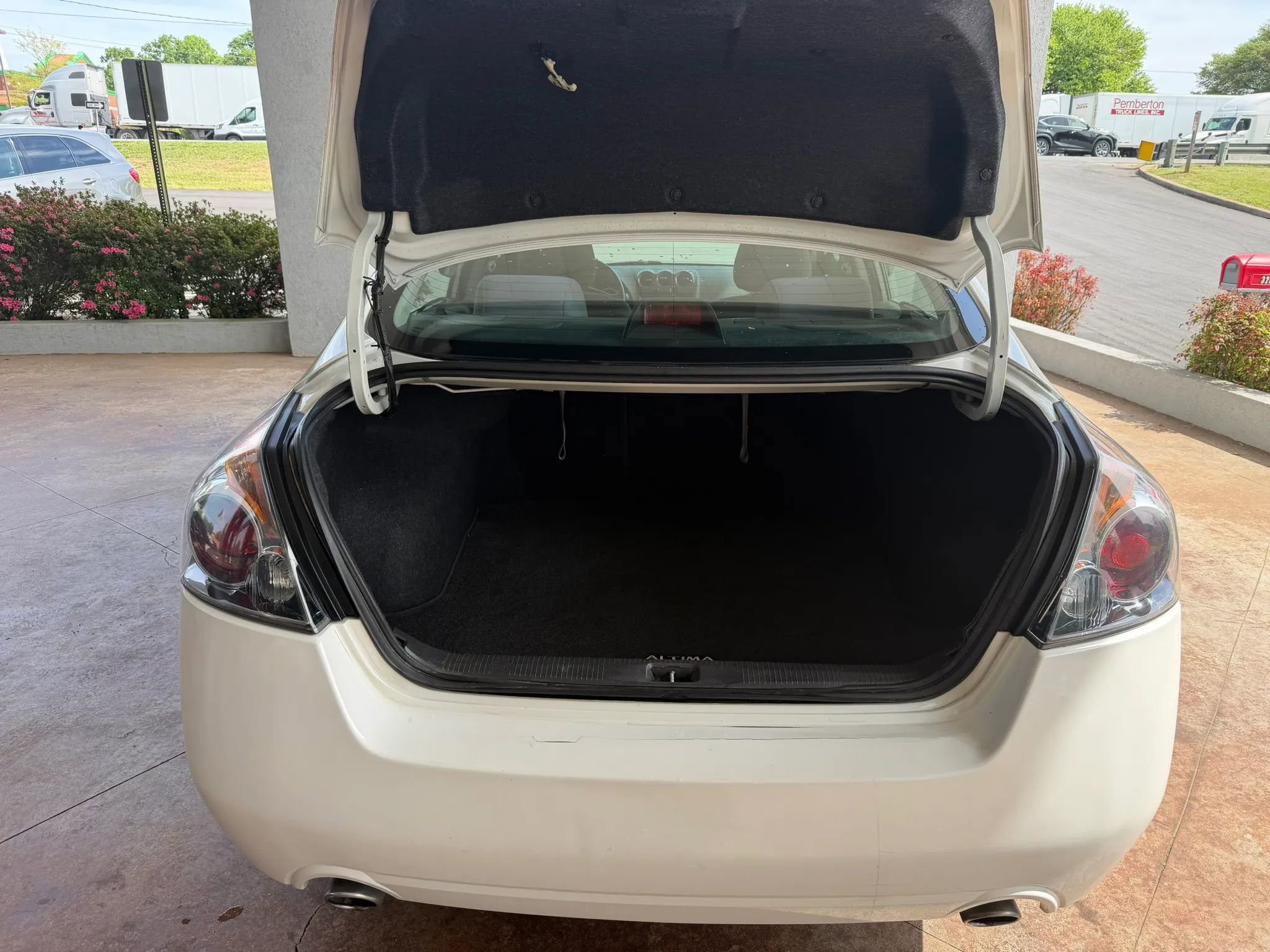 Used 2010 Nissan Altima 2.5 S image 22