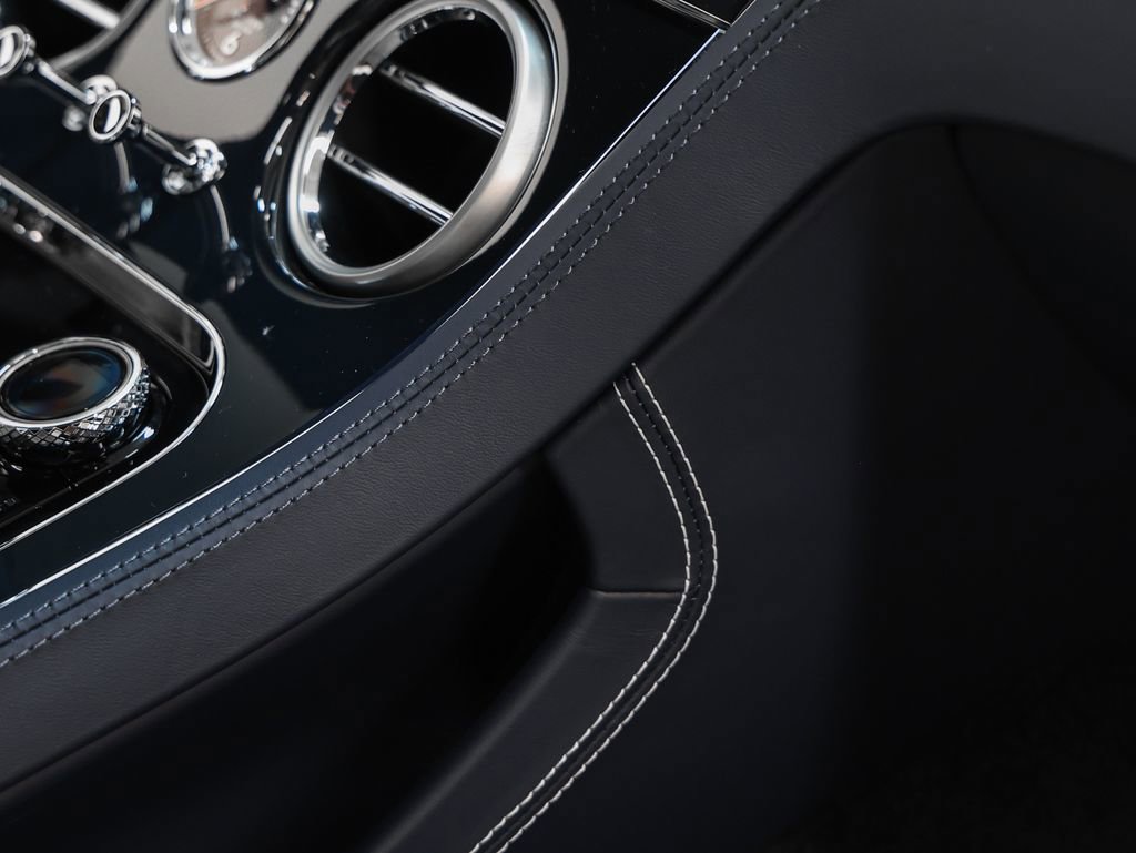 Used 2024 Bentley Continental GT image 26