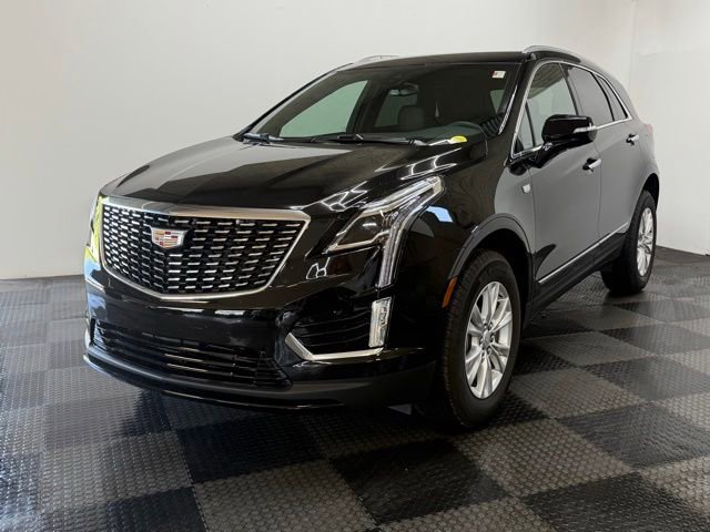 Used 2025 Cadillac XT5 Luxury w/ LPO, Floor Liner Package FWD image 7