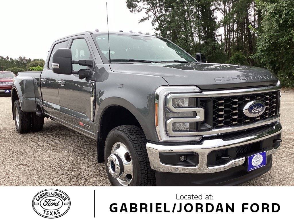 New 2026 Ford F350 Lariat w/ Lariat Ultimate Package