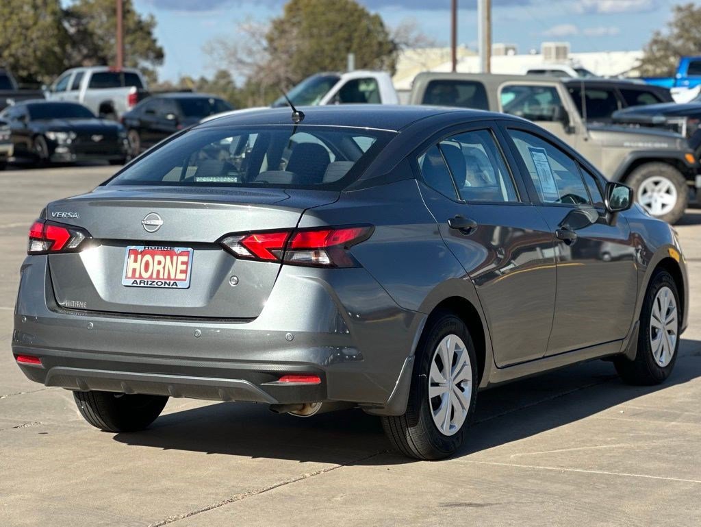 Used 2025 Nissan Versa S w/ Trunk Package image 4