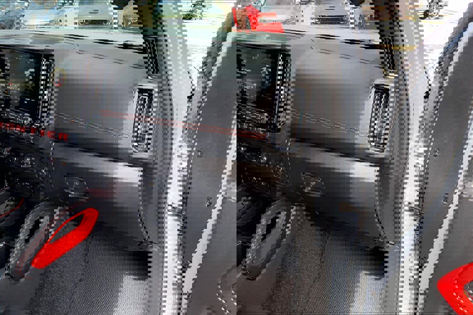 Used 2025 Nissan Frontier Pro-X RWD image 18