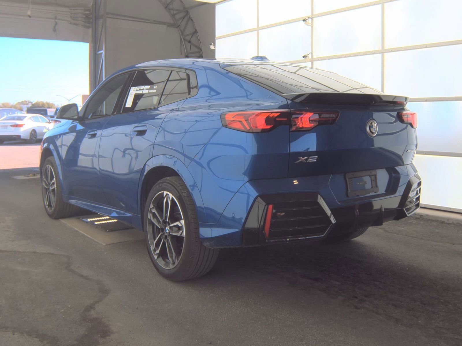 Used 2025 BMW X2 xDrive28i w/ M Sport Package AWD/4WD image 10