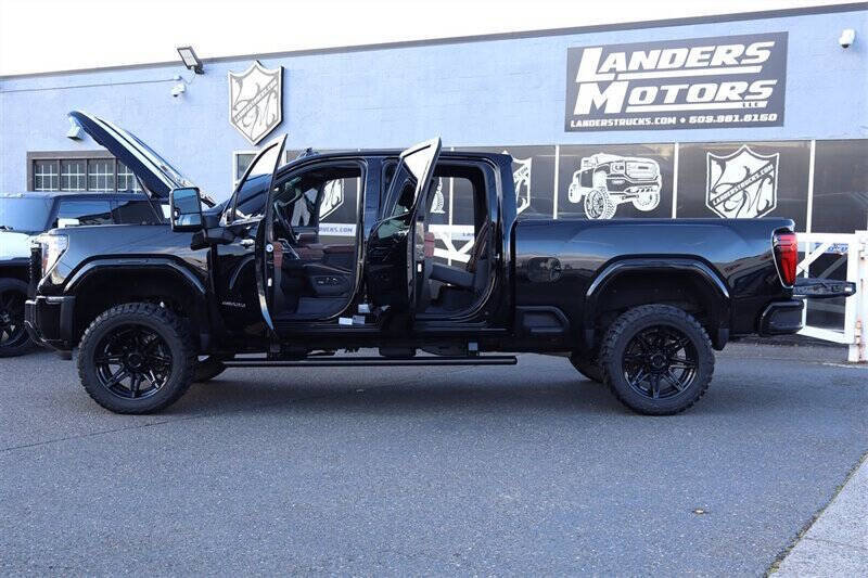 Used 2025 GMC Sierra 3500 Denali Ultimate AWD/4WD image 32