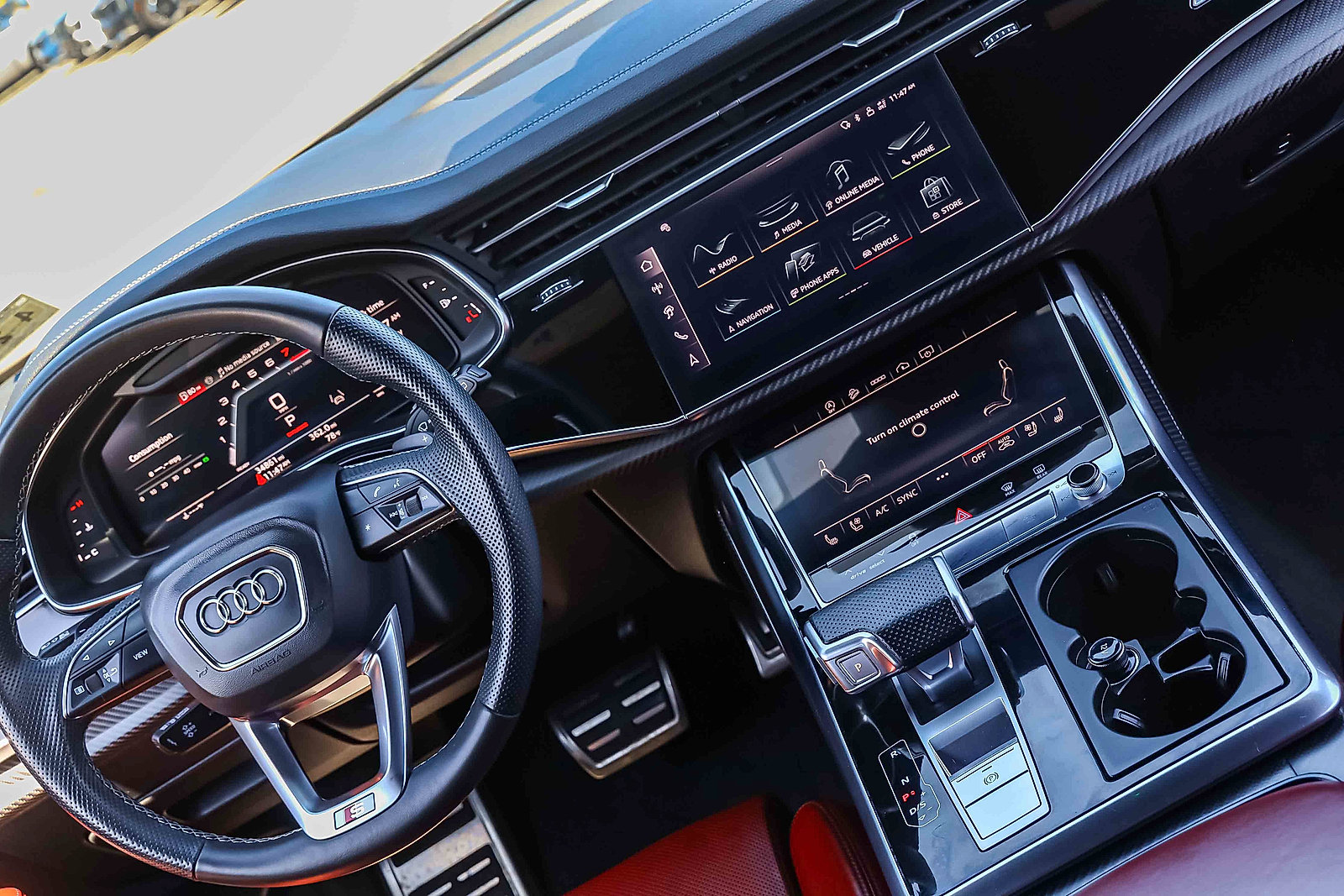 Used 2024 Audi SQ8 Premium Plus w/ S Sport Package AWD/4WD image 19
