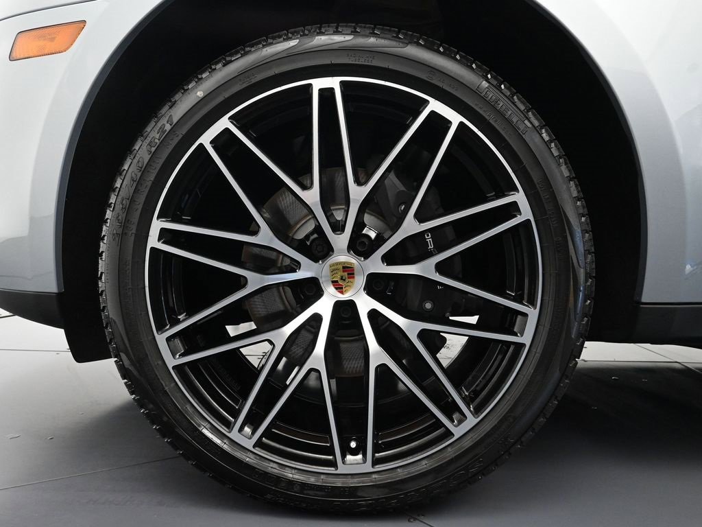 New 2025 Porsche Macan image 23