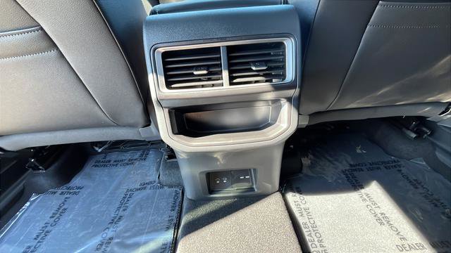 New 2026 Volkswagen Atlas Cross Sport SE image 23