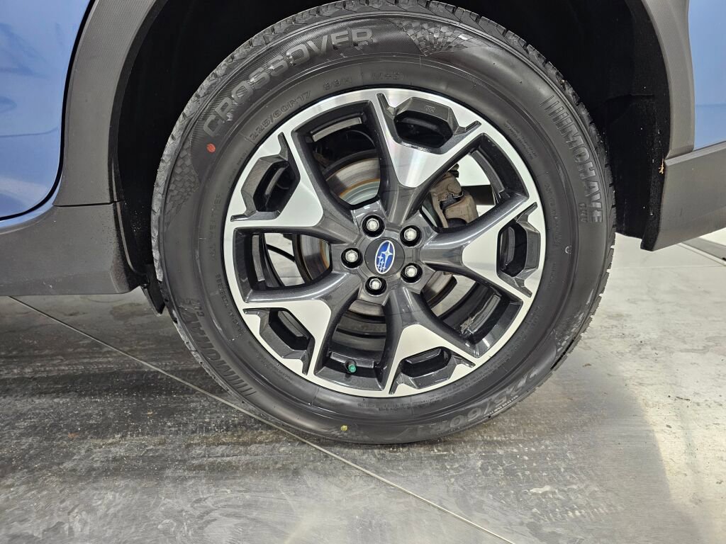 Used 2020 Subaru Crosstrek 2.0i AWD/4WD image 9