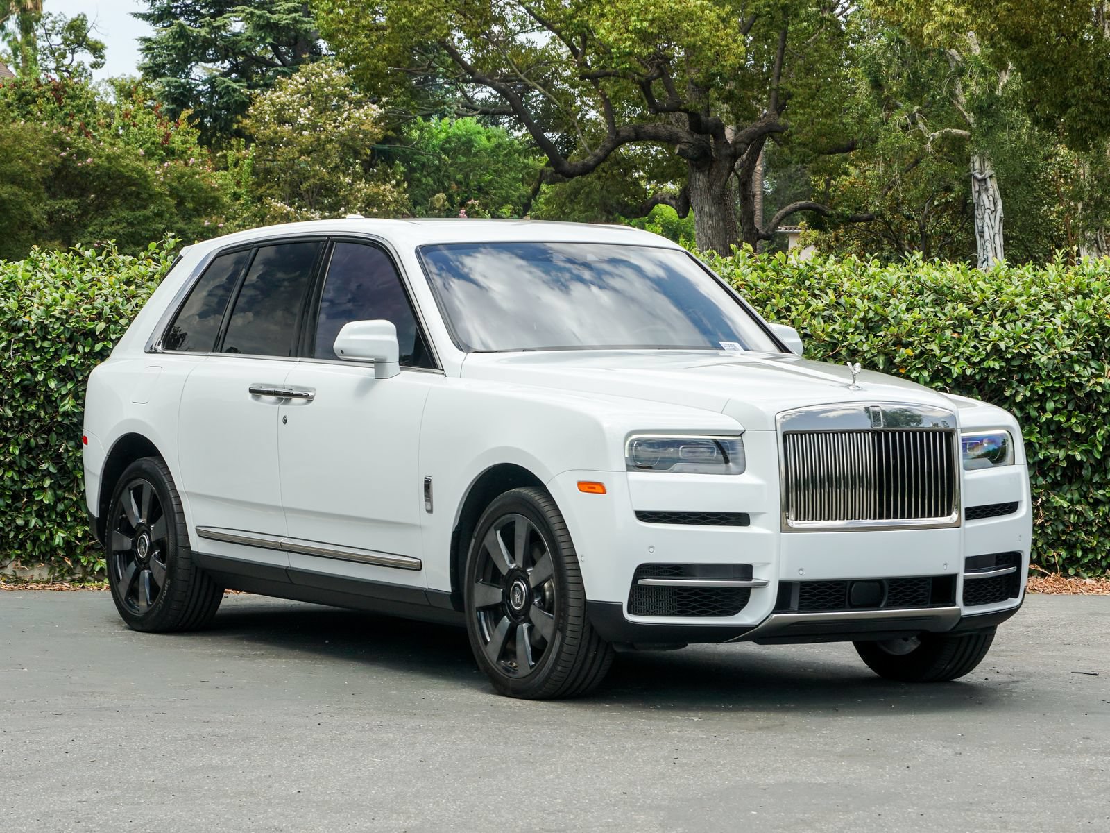 Certified 2024 Rolls-Royce Cullinan AWD/4WD image 9