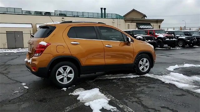 Certified 2017 Chevrolet Trax LT w/ Driver Confidence Package image 8