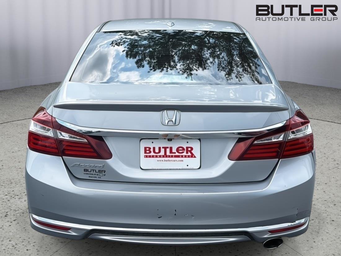 Used 2016 Honda Accord EX image 5