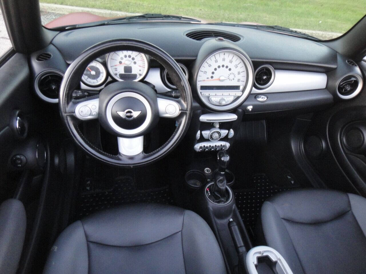 Used 2010 MINI Cooper Convertible FWD image 12