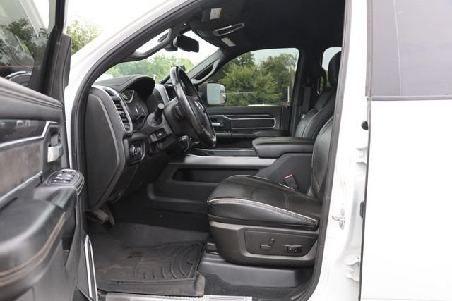 Used 2022 RAM 2500 Laramie w/ Night Edition AWD/4WD image 16