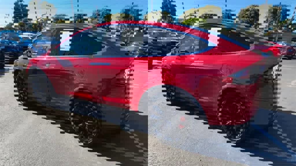 Used 2021 Tesla Model X Performance image 6