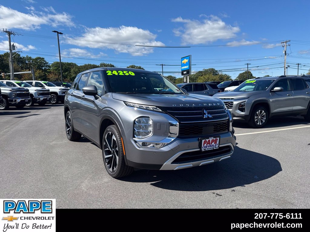 Used 2023 Mitsubishi Outlander SE