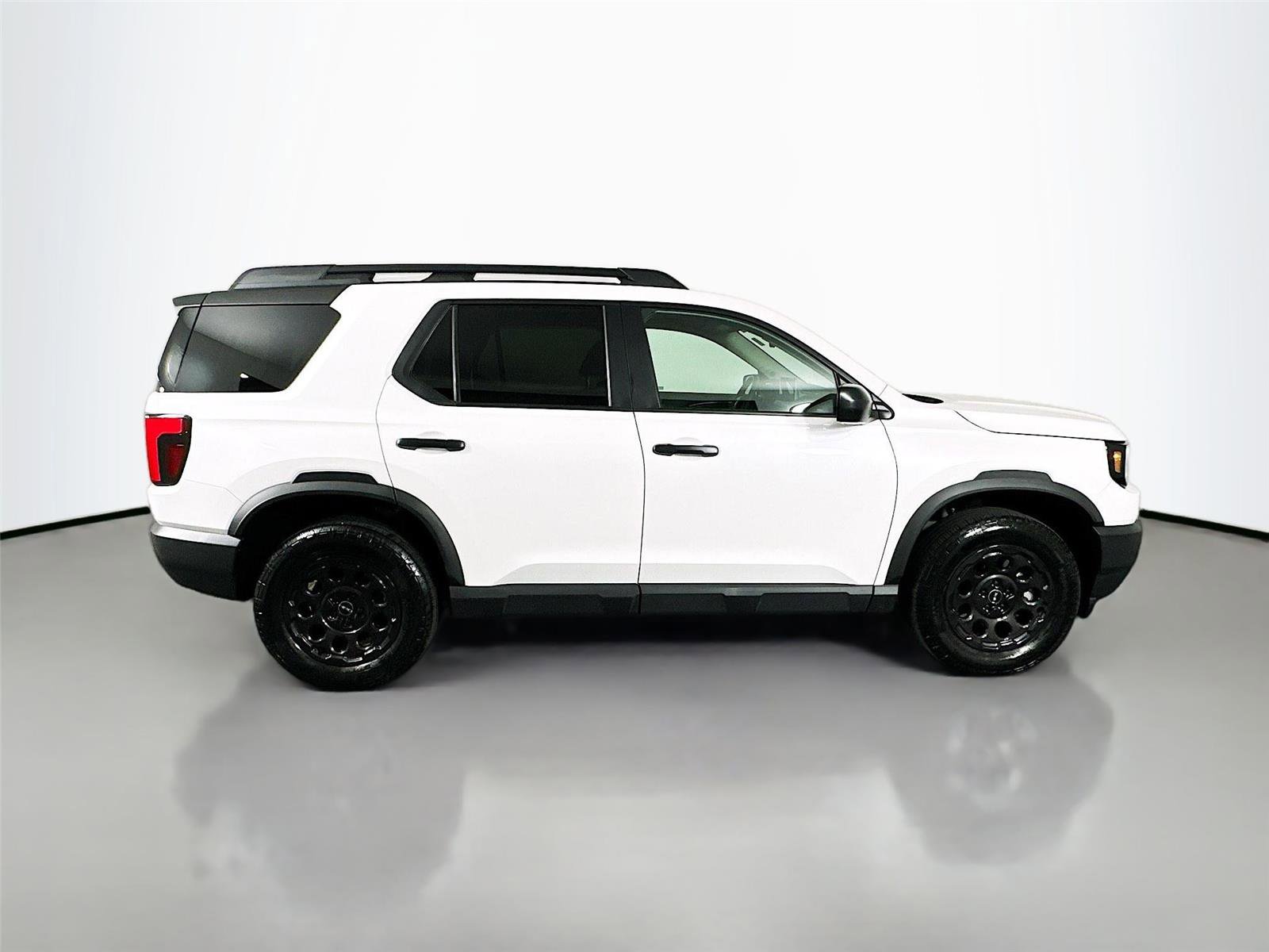 Certified 2026 Honda Passport RTL image 17