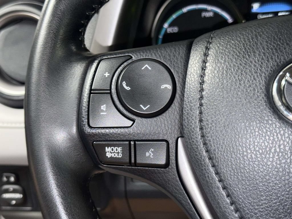 Used 2017 Toyota RAV4 Limited w/ Advanced Technology Package AWD/4WD image 32