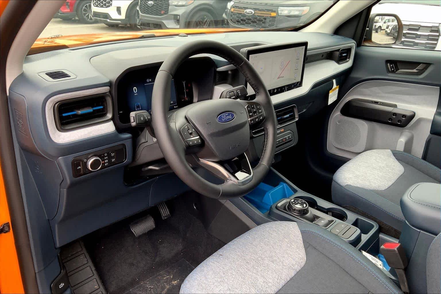 New 2026 Ford Maverick XLT w/ XLT Luxury Package FWD image 8