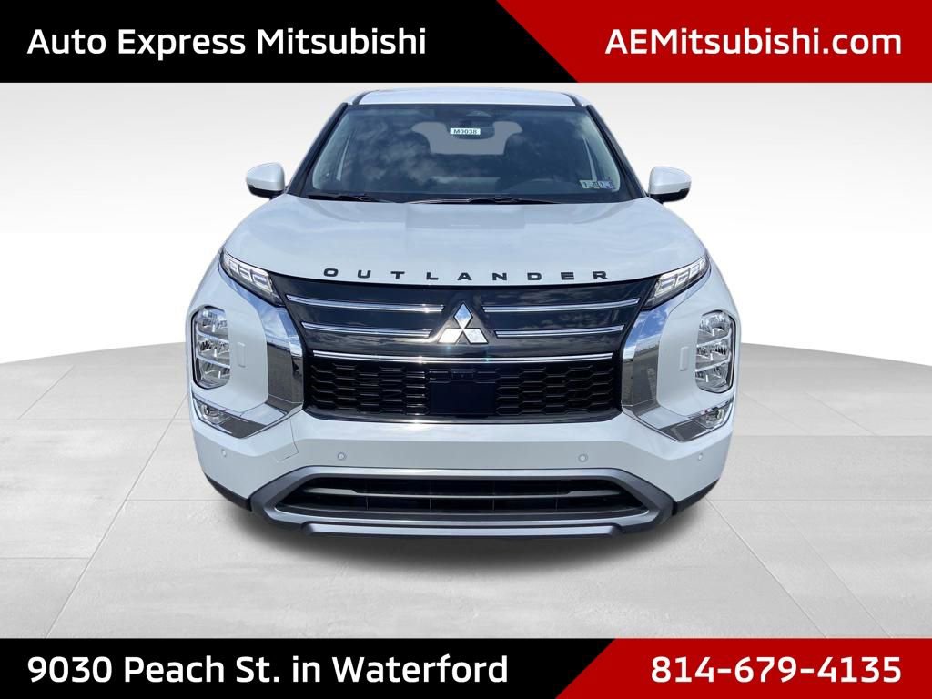New 2026 Mitsubishi Outlander SE image 2