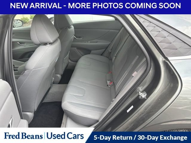 Used 2024 Hyundai Elantra SEL w/ Convenience Package FWD image 9