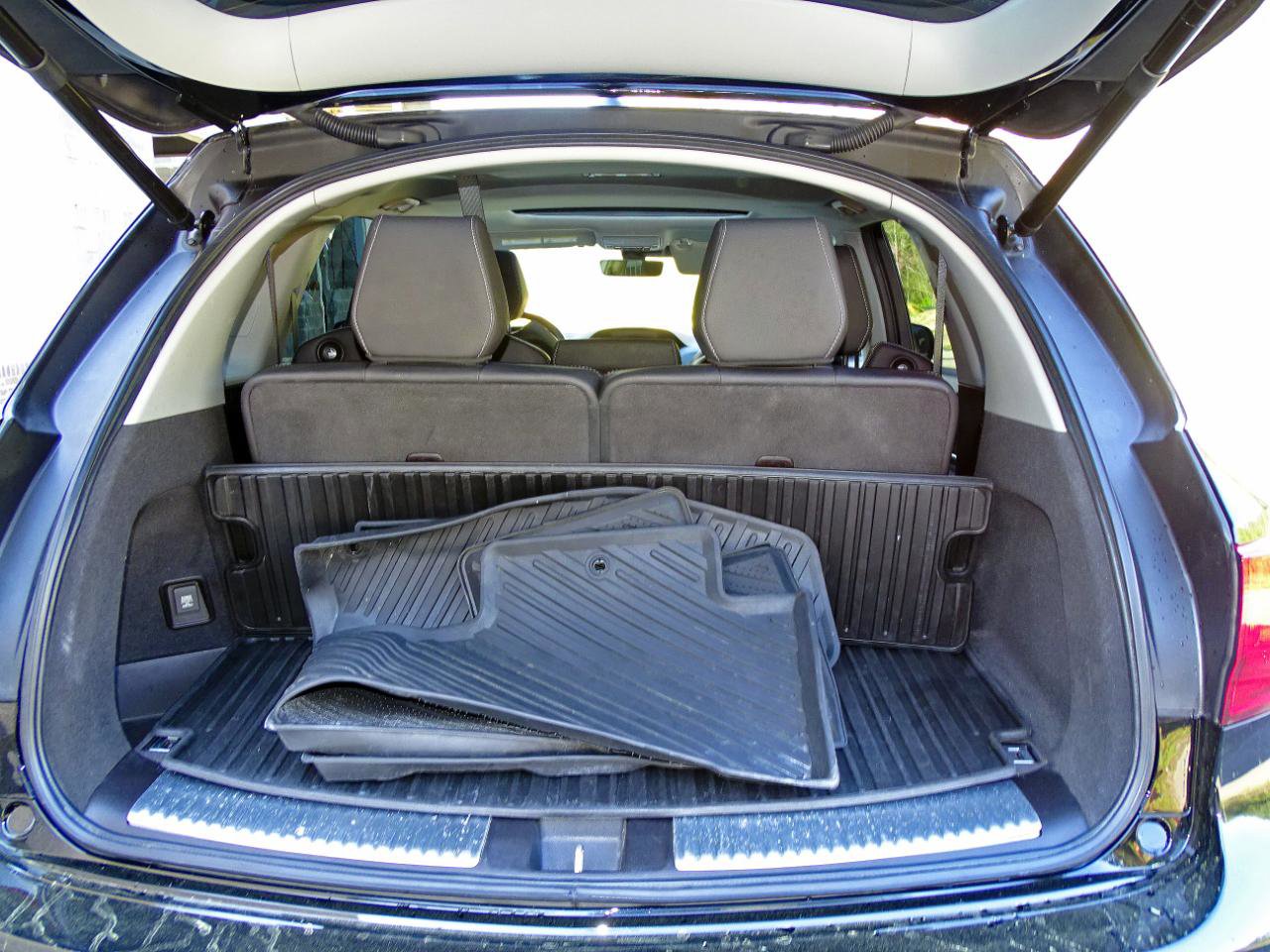 Used 2020 Acura MDX SH-AWD w/Technology Pkg image 19