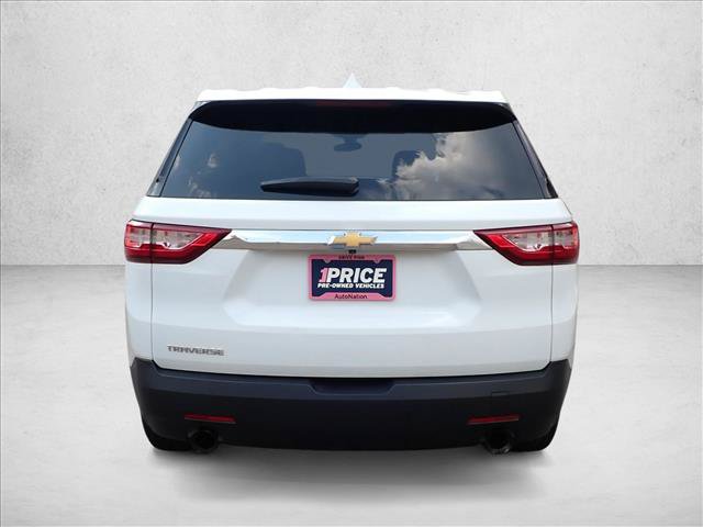 Used 2018 Chevrolet Traverse LS FWD image 3