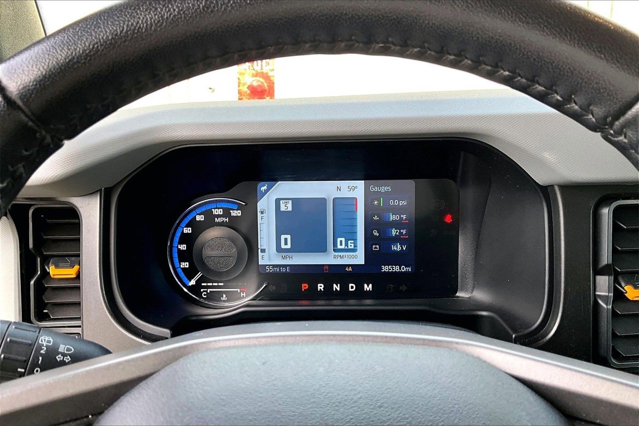 Used 2023 Ford Bronco Badlands w/ Sasquatch Package image 10