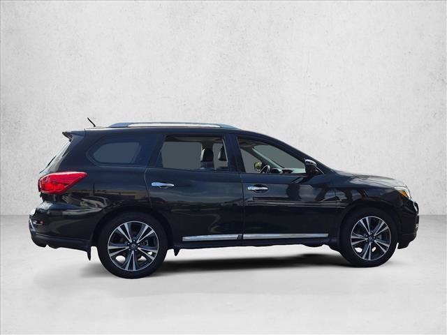 Used 2018 Nissan Pathfinder Platinum w/ Cargo Package FWD image 4