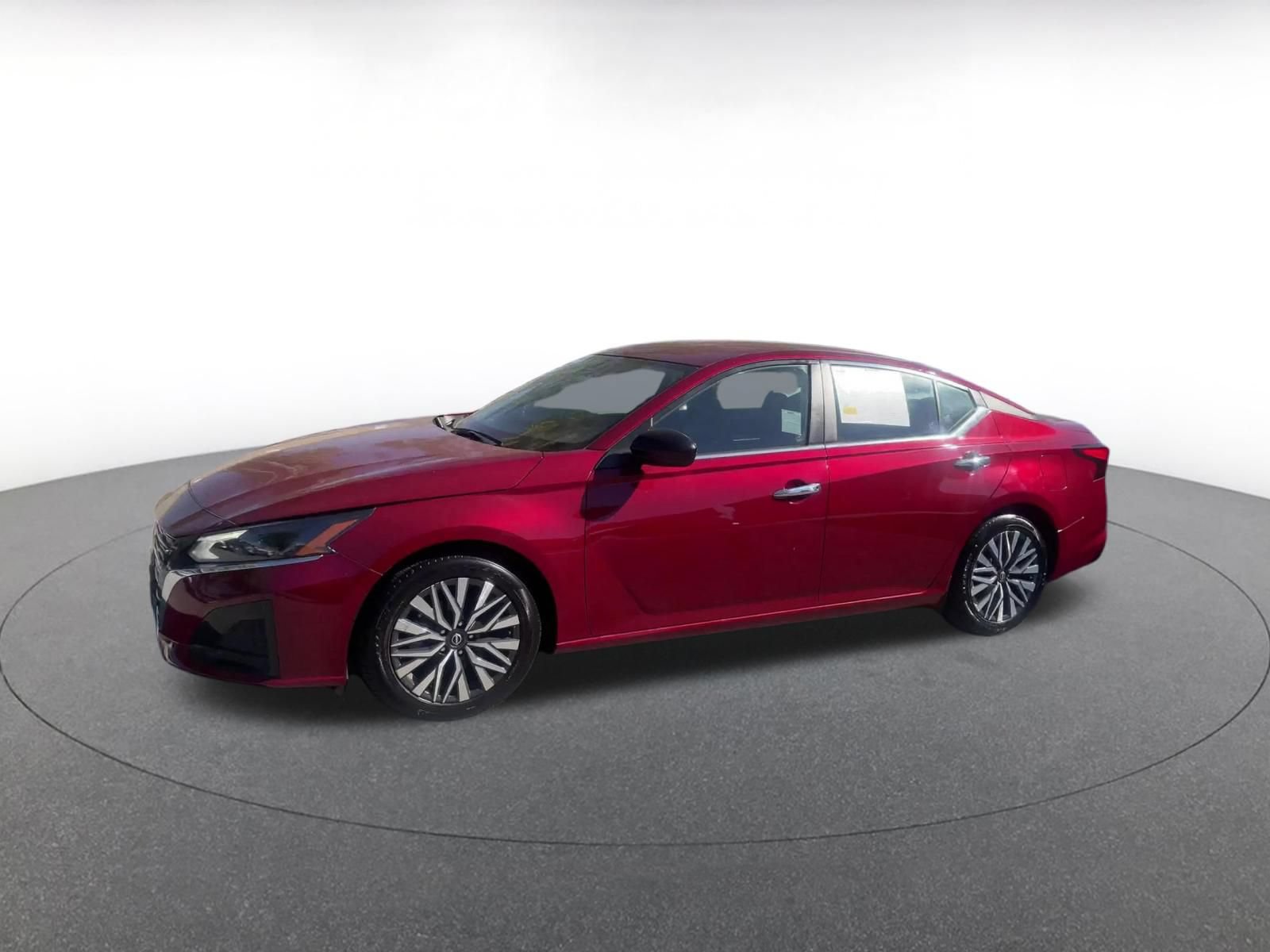 Used 2025 Nissan Altima 2.5 SV FWD image 7