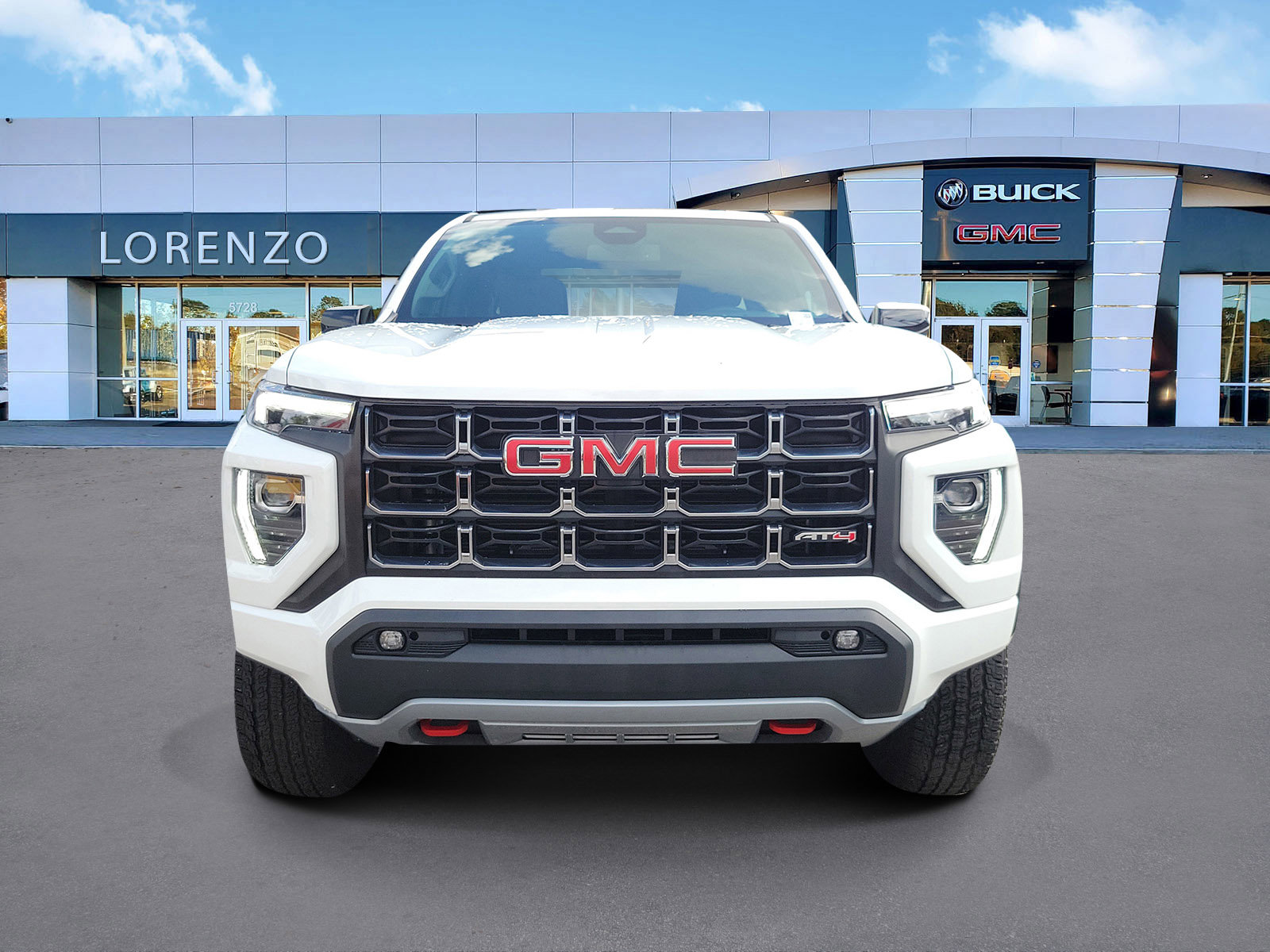 Used 2025 GMC Canyon AT4 image 2
