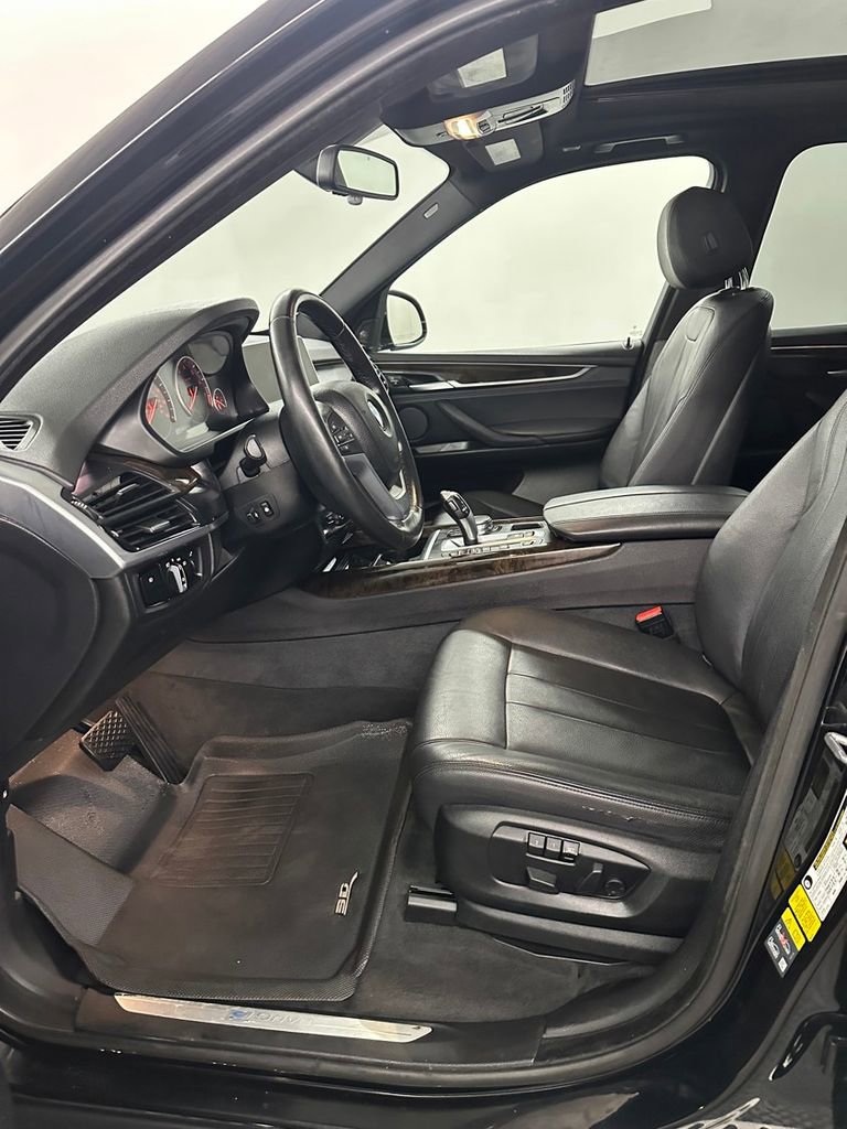 Used 2017 BMW X5 xDrive40e image 11