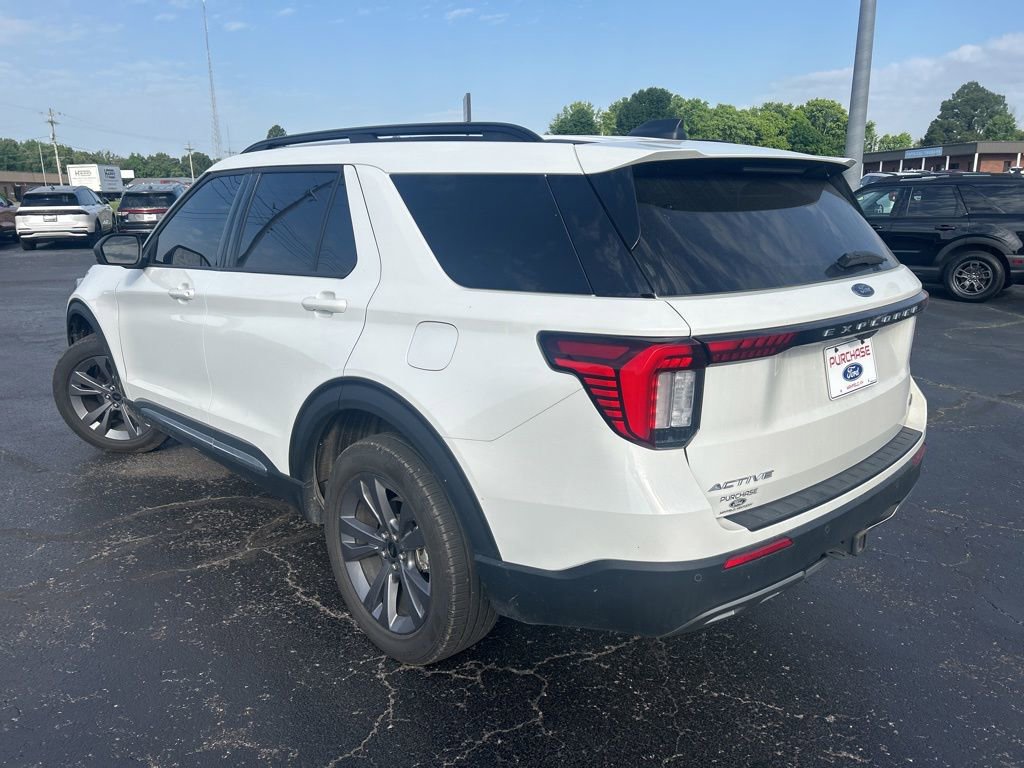 Used 2025 Ford Explorer Active w/ Active Comfort Package AWD/4WD image 5