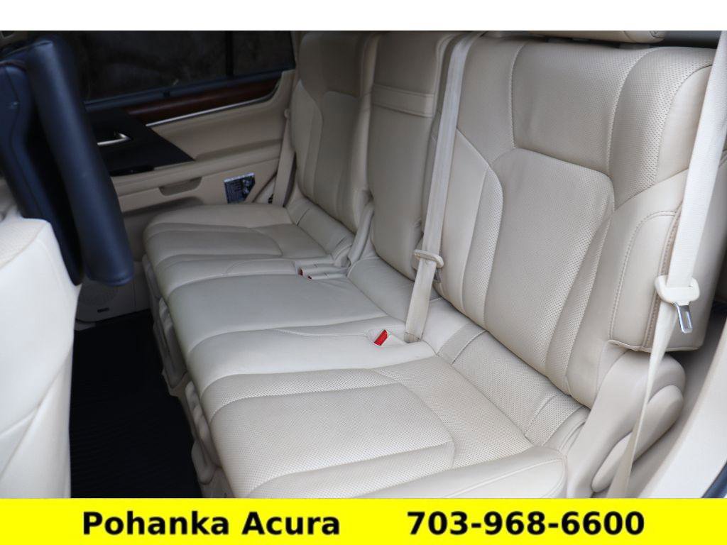Used 2021 Lexus LX 570 4WD w/ Luxury Package image 32