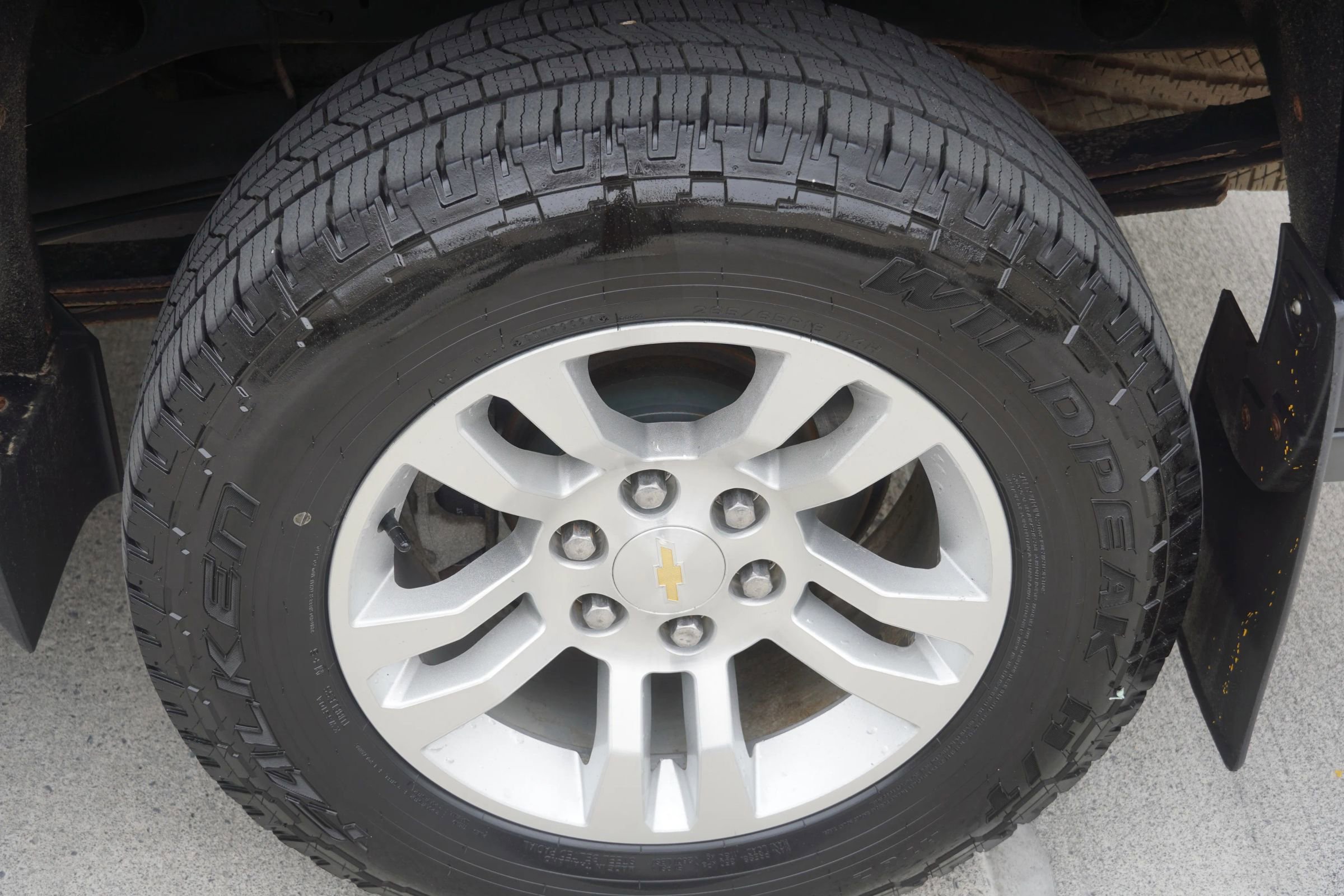 Used 2015 Chevrolet Silverado 1500 LTZ AWD/4WD image 30