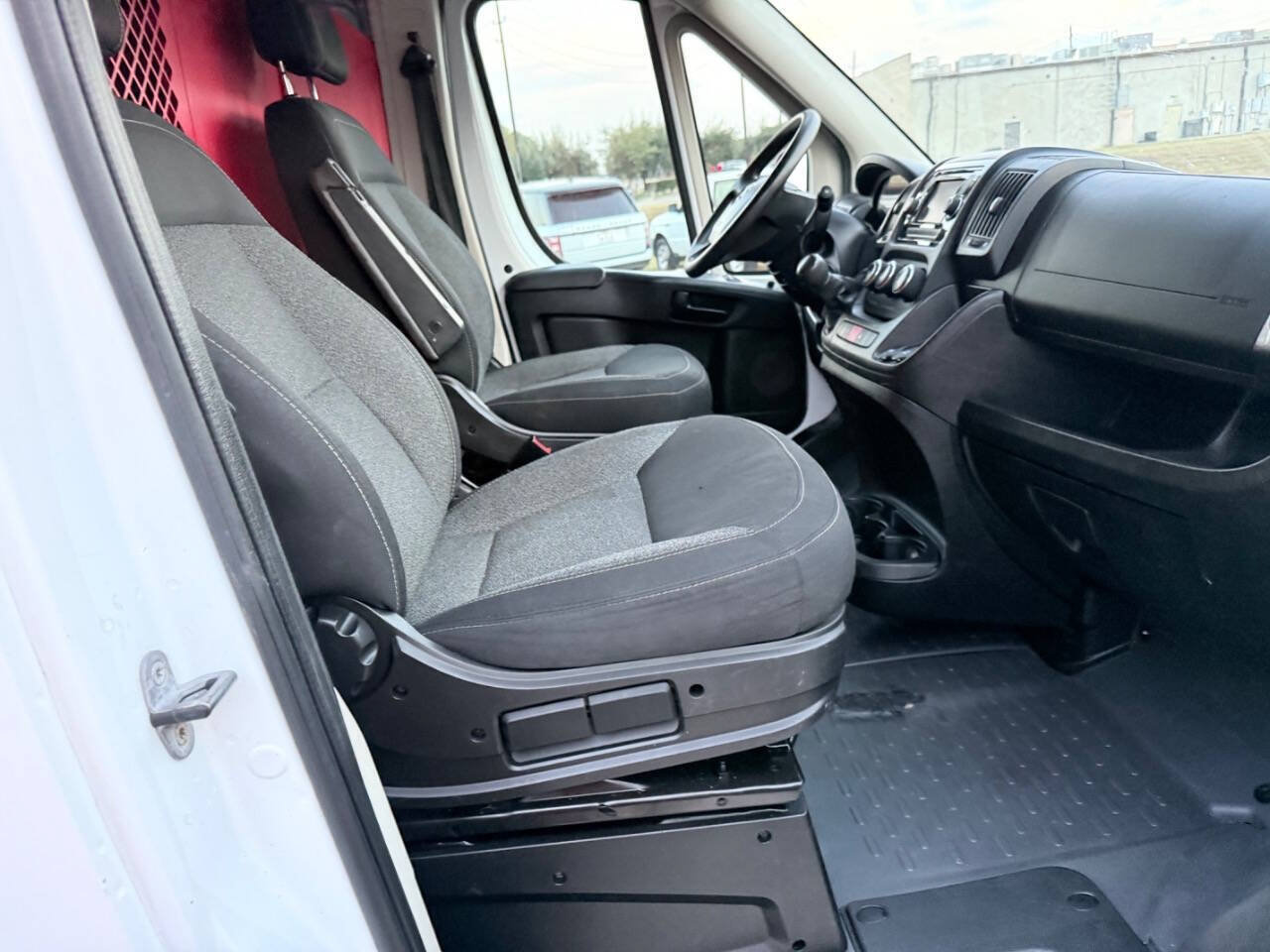 Used 2014 RAM ProMaster 1500 FWD image 23