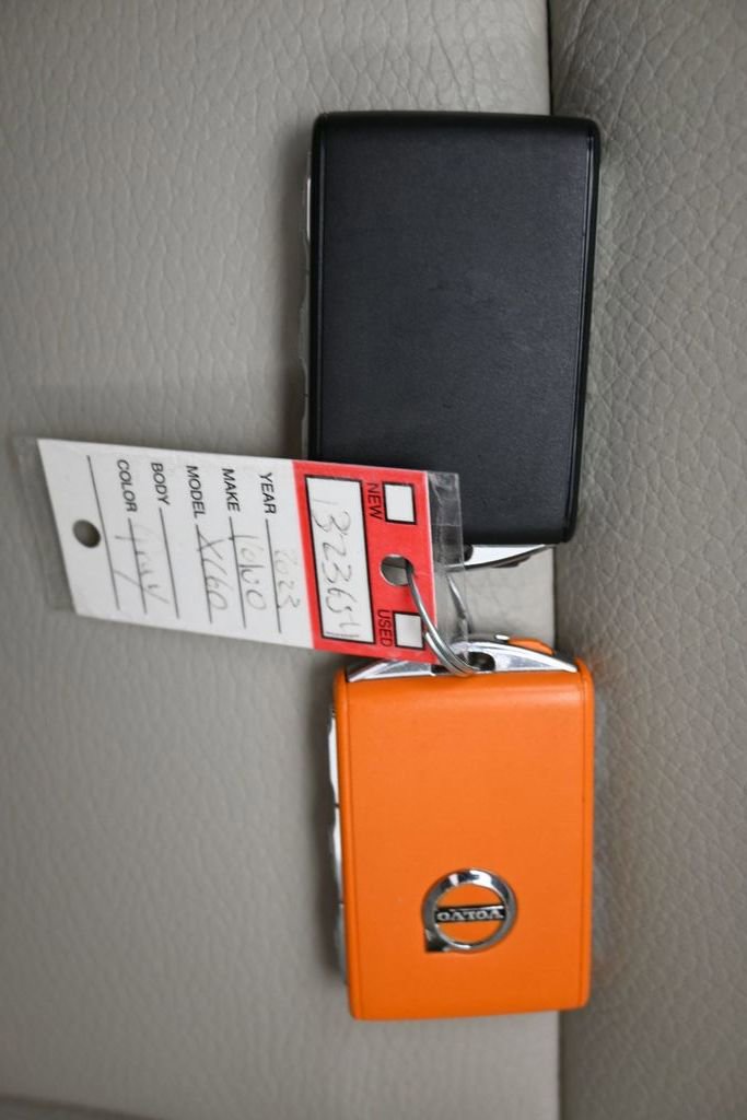 Used 2023 Volvo XC60 B5 Plus w/ Protection Package Premier image 29