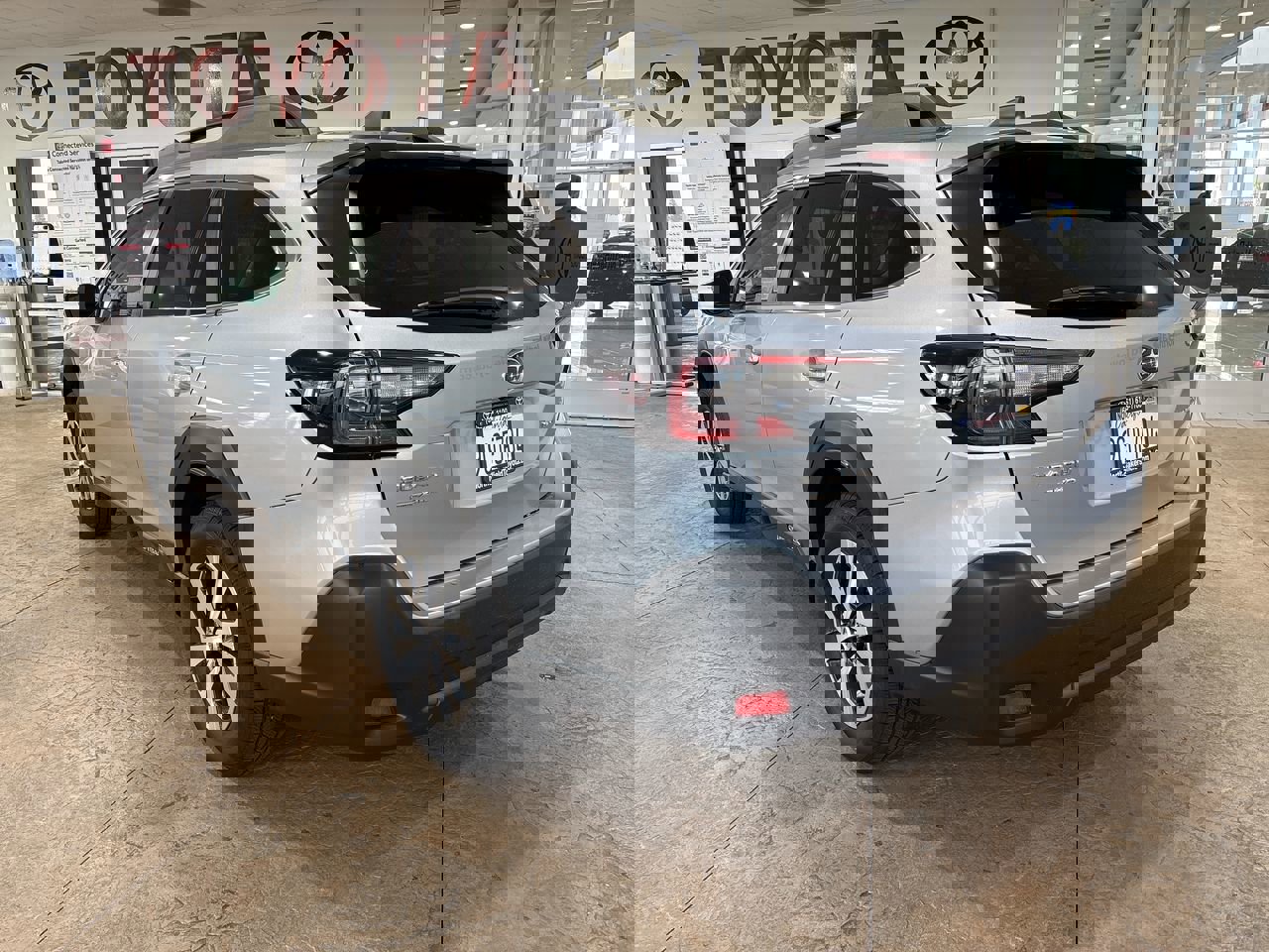 Used 2024 Subaru Outback Premium image 8