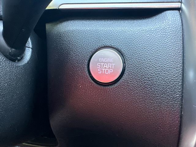 Used 2021 Kia Sorento S image 22