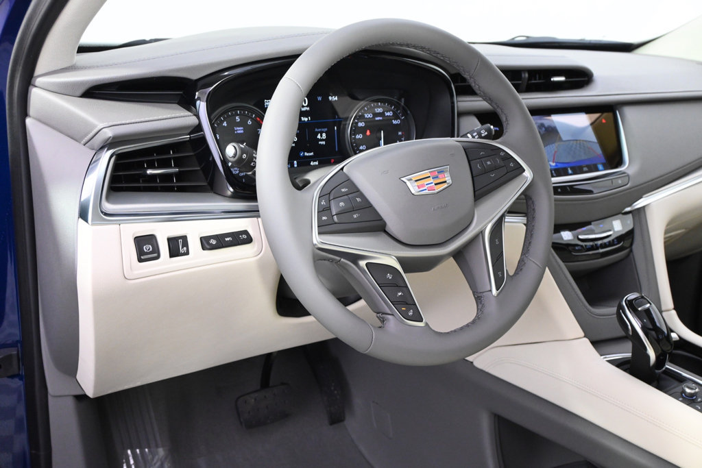 New 2026 Cadillac XT5 Premium Luxury w/ LPO, Floor Liner Package AWD/4WD image 12