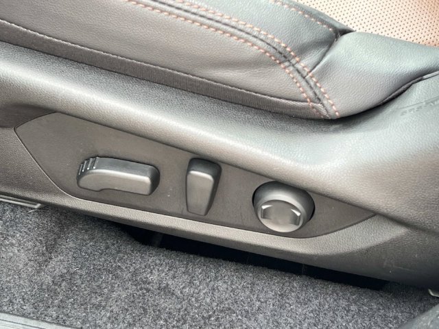 Used 2025 Subaru Forester Touring w/ Popular Package - Touring AWD/4WD image 19