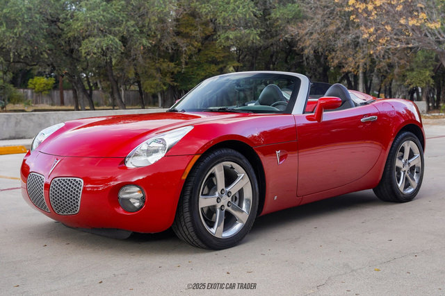 Used 2006 Pontiac Solstice Convertible w/ Premium Package image 14