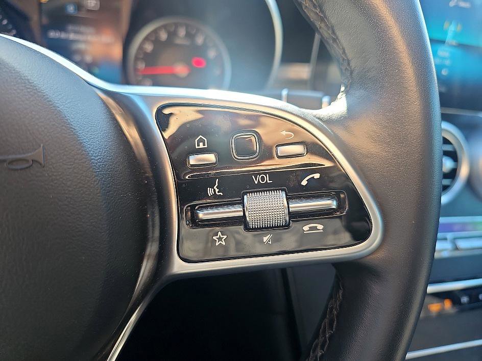 Used 2022 Mercedes-Benz GLC 300 image 19