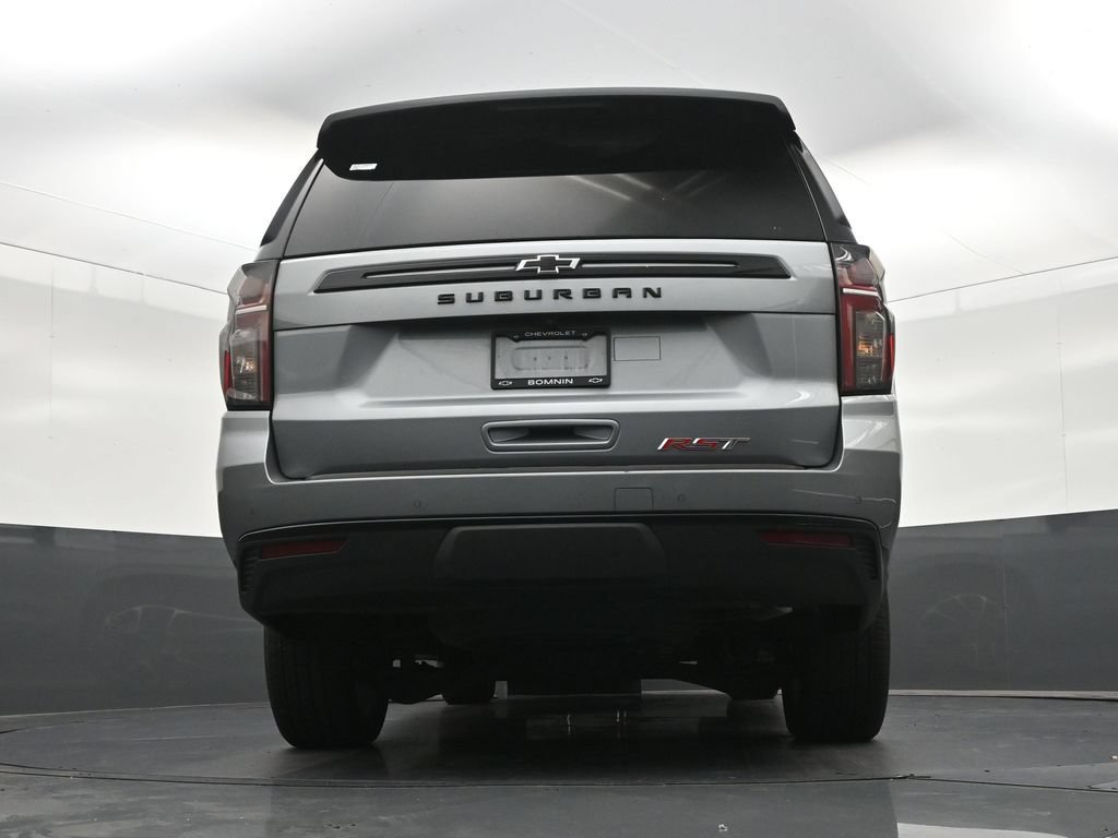 Used 2024 Chevrolet Suburban RST w/ Luxury Package RWD image 28
