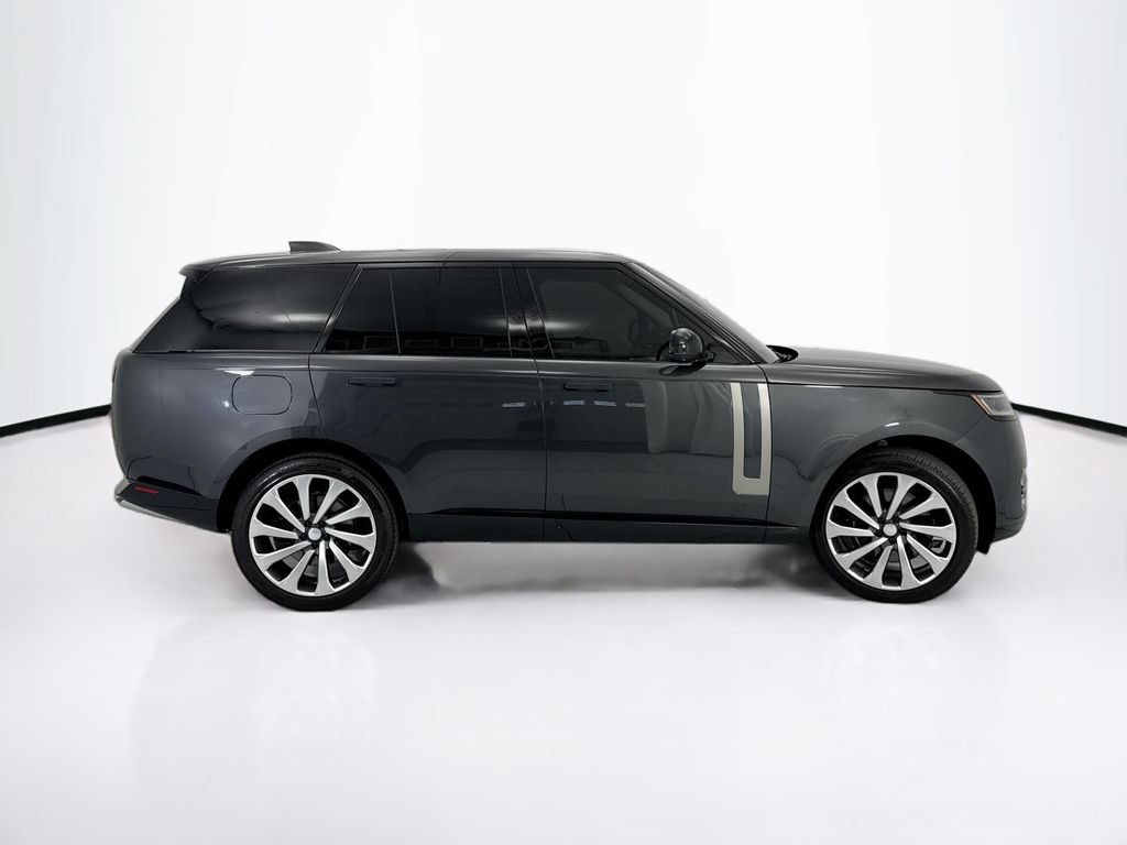Certified 2023 Land Rover Range Rover SE AWD/4WD image 4
