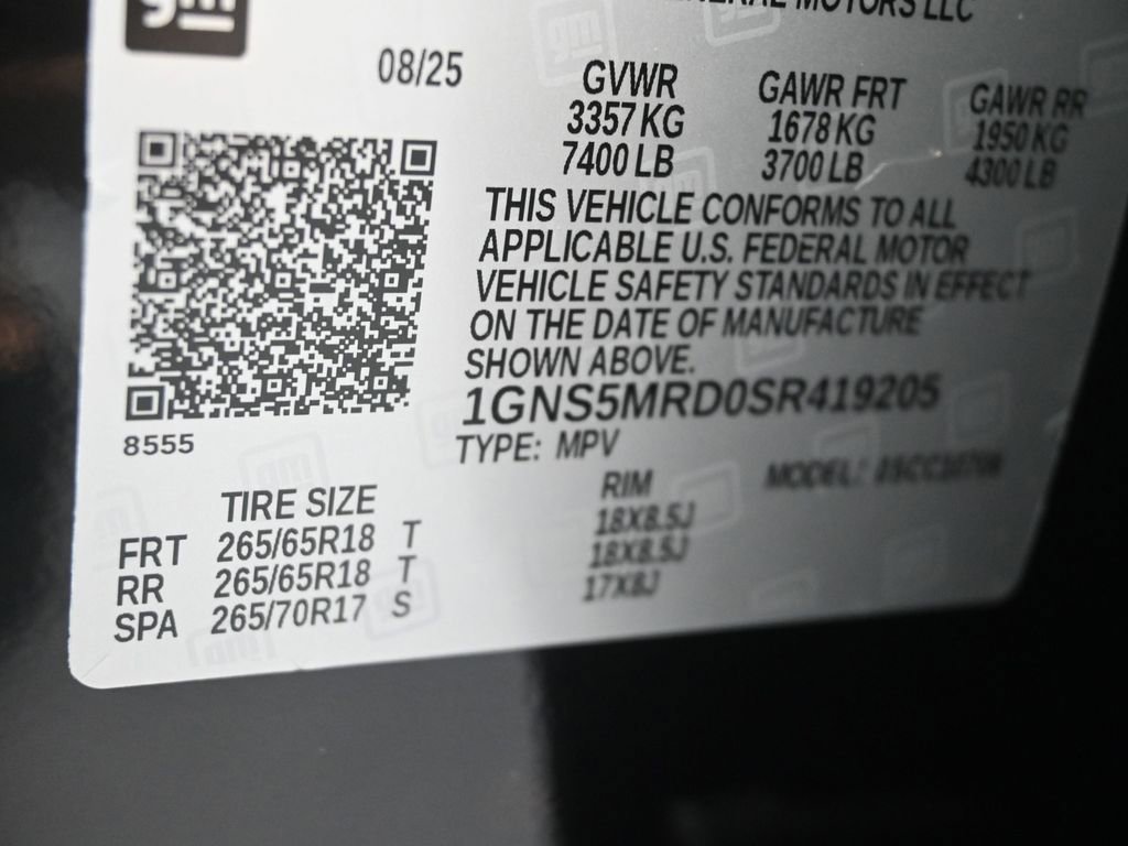 Used 2025 Chevrolet Tahoe LS RWD image 9