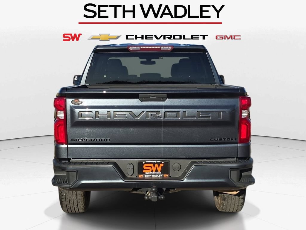 Used 2021 Chevrolet Silverado 1500 Custom w/ LPO, Dark Essentials Package RWD image 7