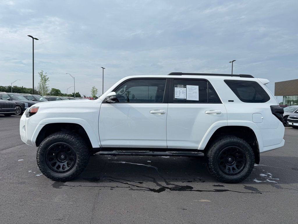Used 2018 Toyota 4Runner SR5 Premium AWD/4WD image 9
